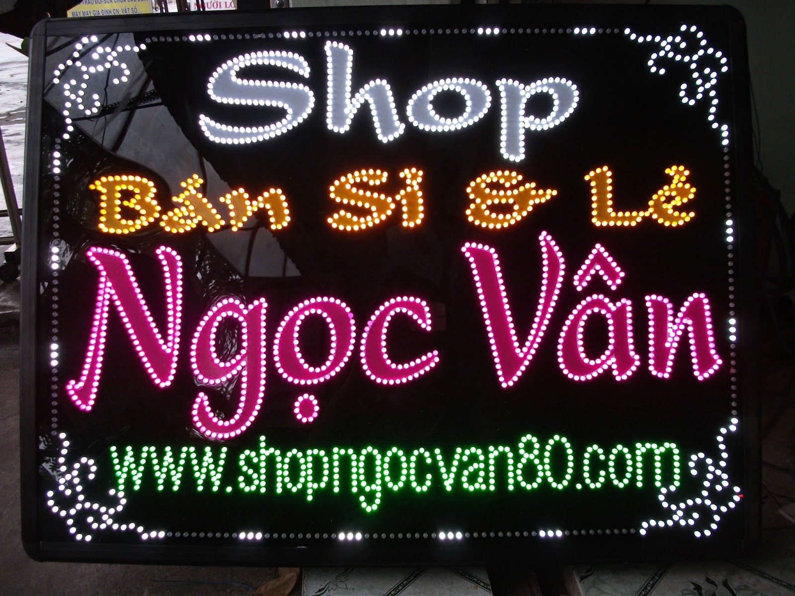 Hướng Dẫn Chi Tiết Các Bước Làm Biển Quảng Cáo Led Đơn Giản Tại Nhà Bạn Có Thể Tham Khảo